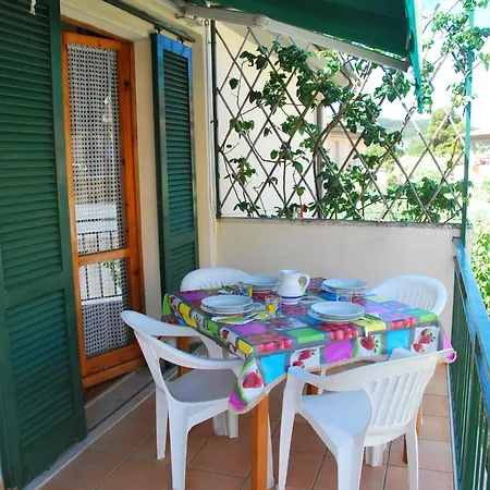 Bilocale Marina - Terrazza, Clima E Giardino